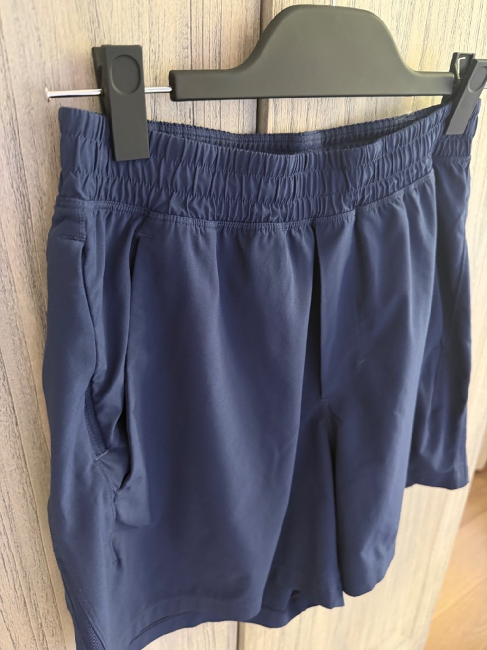 Lululemon Pacemaker short 5" - Picture 2 of 5